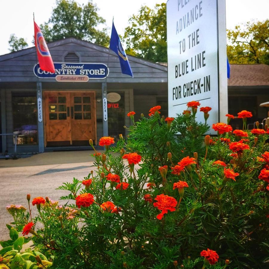 Basswood Resort Platte City Eksteriør bilde